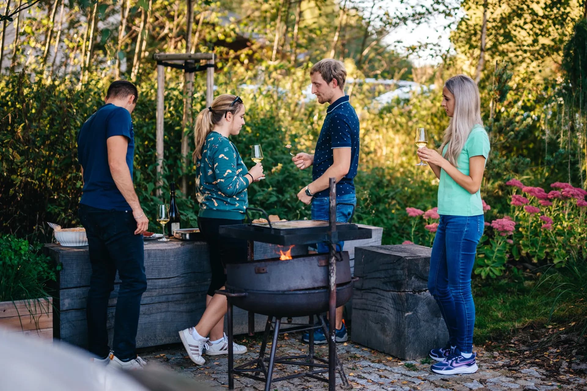 Grilování v zahradě – Dům nad vodou